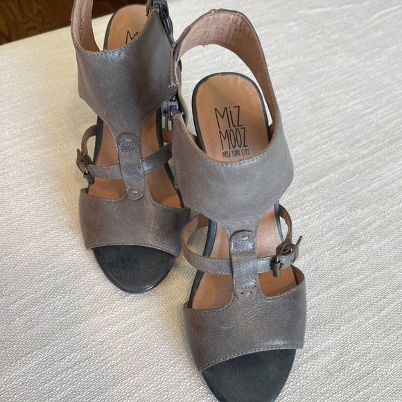 Miz Mooz Shoes - Miz Mooz Melanie Heels (Blue - look gray in some light), size 7.5